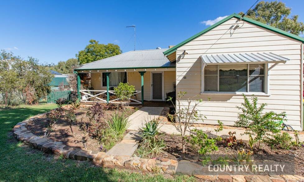 This renovated three-bedroom home backing onto the Avon River at Toodyay in WA is available under the cap for $339,000. This renovated three-bedroom home backing onto the Avon River at Toodyay in WA is available under the cap for $339,000.