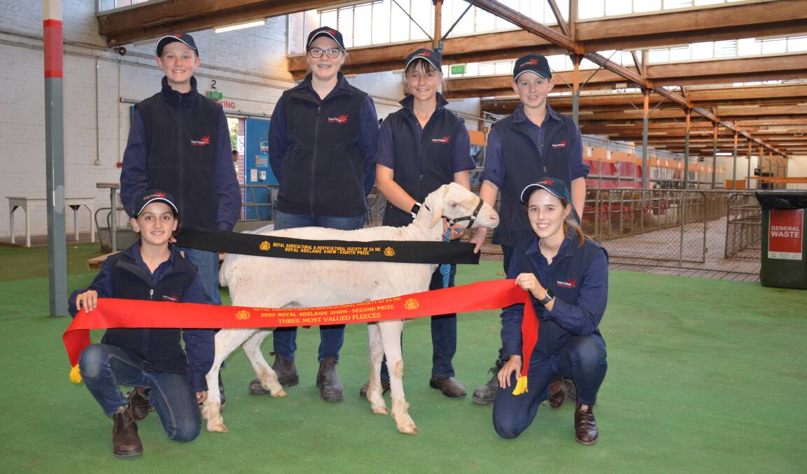 UNITED APPROACH: The Unity College team of Matilda Weckert, Tallan Mullins, Dana Eggers, Alecia Bormann, Bryce Woidt and Ellie Meyer picked up fleece ribbons. UNITED APPROACH: The Unity College team of Matilda Weckert, Tallan Mullins, Dana Eggers, Alecia Bormann, Bryce Woidt and Ellie Meyer picked up fleece ribbons.