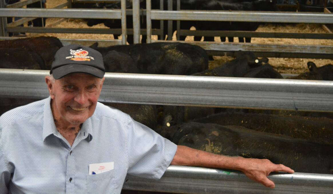 Kevin Draper at today's Corcoran Parker Angus weaner sale near Wodonga. Kevin Draper at today's Corcoran Parker Angus weaner sale near Wodonga.