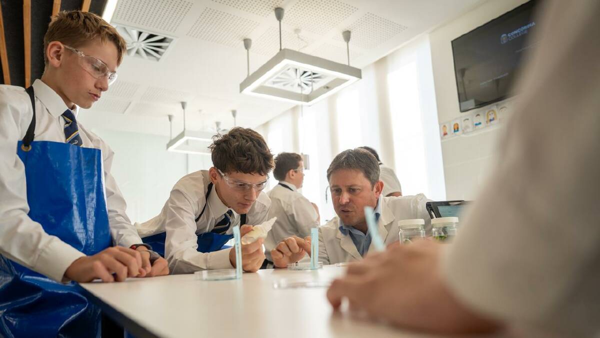 The ALEPH program encourages students to think about humanity's responsibility in space. (HANDOUT/STILE Education) The ALEPH program encourages students to think about humanity's responsibility in space. (HANDOUT/STILE Education)