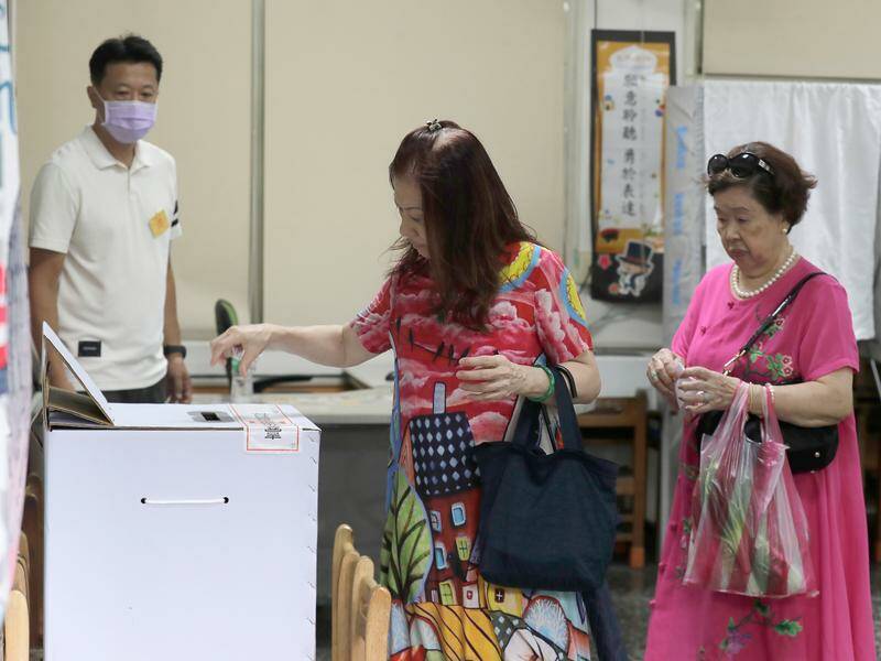 Preliminary results show that the recall efforts failed to remove any of the two dozen KMT MPs. Photo: AP PHOTO Preliminary results show that the recall efforts failed to remove any of the two dozen KMT MPs. Photo: AP PHOTO