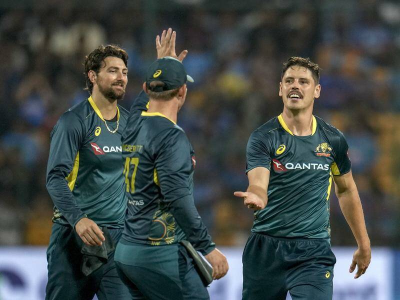 Ben Dwarshuis (right) was player of the match for his three wickets in the final T20I.  Photo: AP PHOTO