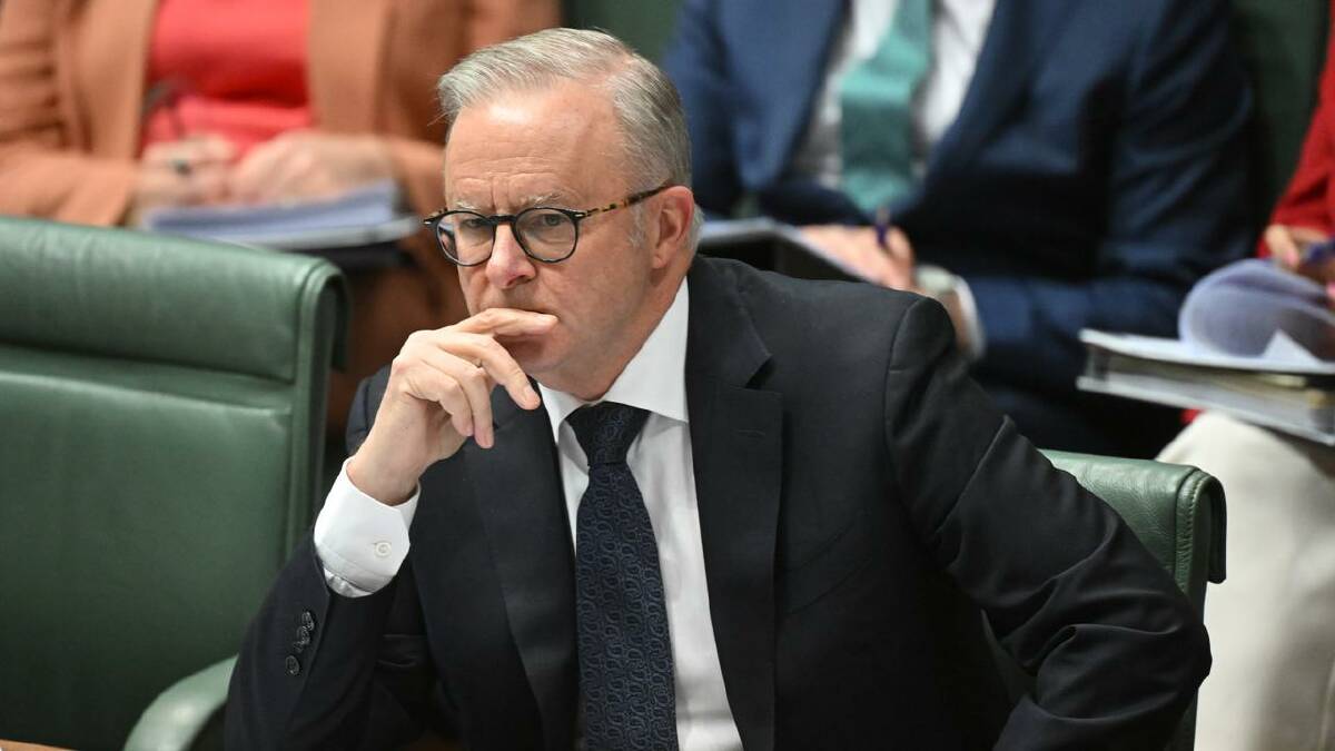 Prime Minister Anthony Albanese says the decision to allow US beef in was made independently. (Lukas Coch/AAP PHOTOS) Prime Minister Anthony Albanese says the decision to allow US beef in was made independently. (Lukas Coch/AAP PHOTOS)