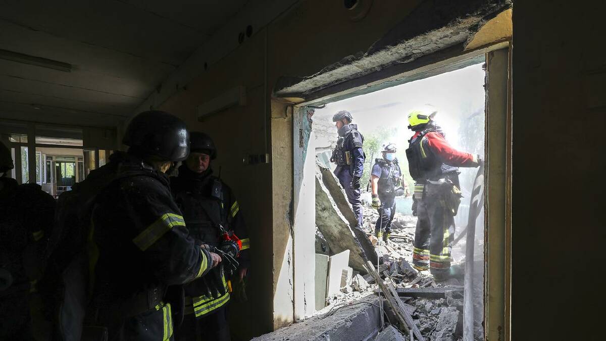 Russia struck Ukraine's second-largest city, Kharkiv, with a glide bomb for a second day in a row. (EPA PHOTO) Russia struck Ukraine's second-largest city, Kharkiv, with a glide bomb for a second day in a row. (EPA PHOTO)