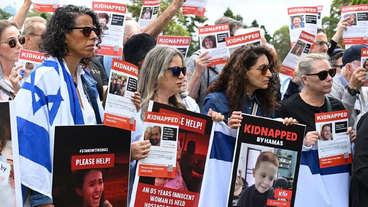Everyday targeting of Jews has escalated since the October 2023 Hamas attack on Israel. (Dean Lewins/AAP PHOTOS)