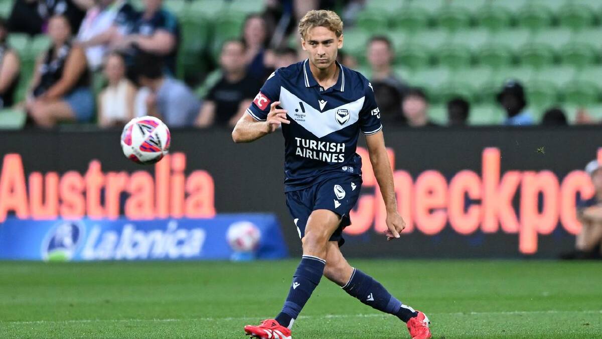 Ryan Teague (pic) and Valoron have formed a formidable partnership in Victory's engine room. (James Ross/AAP PHOTOS) Ryan Teague (pic) and Valoron have formed a formidable partnership in Victory's engine room. (James Ross/AAP PHOTOS)