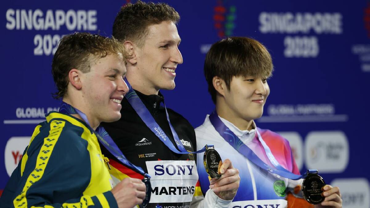 Australia's Sam Short (left) took 400m freestyle silver behind Germany's Lukas Martens. (EPA PHOTO) Australia's Sam Short (left) took 400m freestyle silver behind Germany's Lukas Martens. (EPA PHOTO)