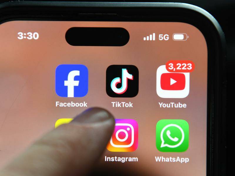 Tech giants aren't doing enough to crackdown on online child sexual abuse. Photo: Jono Searle/AAP PHOTOS Tech giants aren't doing enough to crackdown on online child sexual abuse. Photo: Jono Searle/AAP PHOTOS