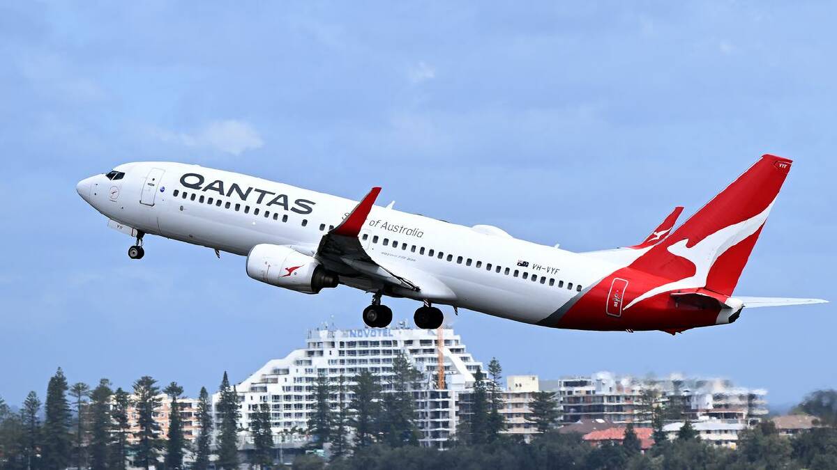 Experts warn scam attempts will likely start with people impersonating Qantas staff. (Bianca De Marchi/AAP PHOTOS) Experts warn scam attempts will likely start with people impersonating Qantas staff. (Bianca De Marchi/AAP PHOTOS)