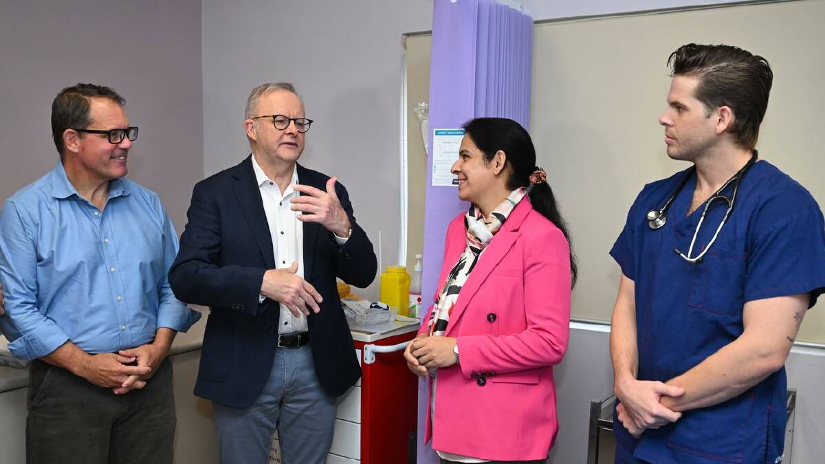 Prime Minister Anthony Albanese visited an urgent care clinic for an election funding announcement. (Lukas Coch/AAP PHOTOS) Prime Minister Anthony Albanese visited an urgent care clinic for an election funding announcement. (Lukas Coch/AAP PHOTOS)