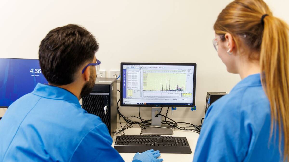Researchers will compare two groups based on whether they have a high or low genetic risk of MS. (Matt Turner/AAP PHOTOS)