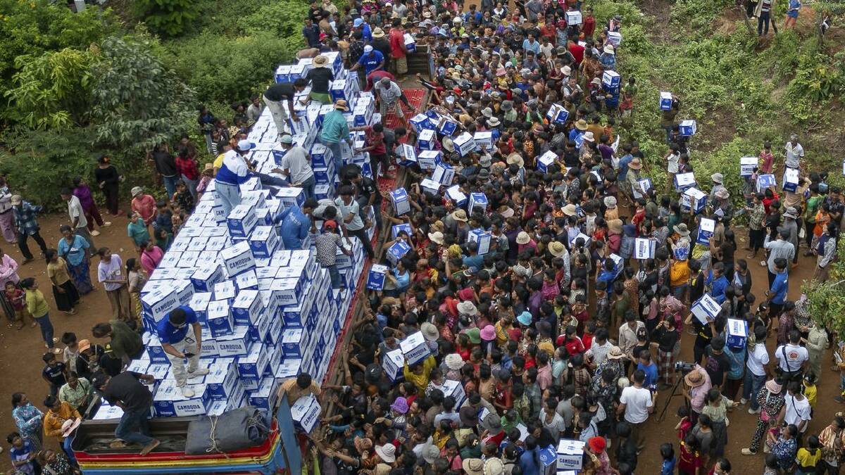 More than 130,000 people were evacuated from border areas in Thailand and Cambodia. (AP PHOTO) More than 130,000 people were evacuated from border areas in Thailand and Cambodia. (AP PHOTO)