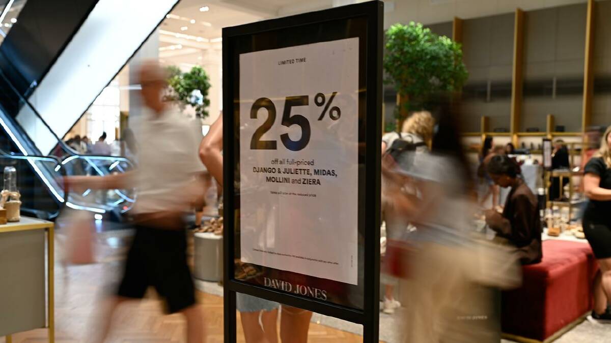 Online shopping from department stores surged in April-June compared to the same period last year. (Steven Saphore/AAP PHOTOS)