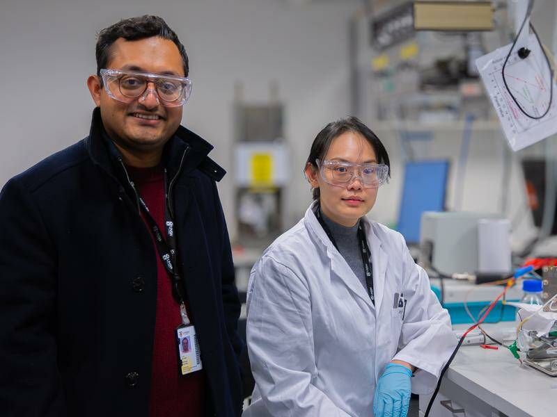 Rahman Daiyan and Xiaoxuan Lou have secured funding for their sustainable aviation fuel research. Photo: HANDOUT/UNSW Rahman Daiyan and Xiaoxuan Lou have secured funding for their sustainable aviation fuel research. Photo: HANDOUT/UNSW