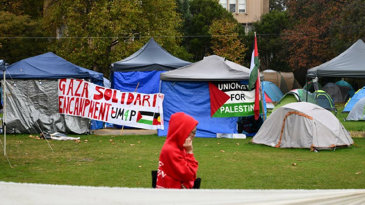 Student groups believe the plan will conflate criticism of Israel with anti-Semitism. (Joel Carrett/AAP PHOTOS)