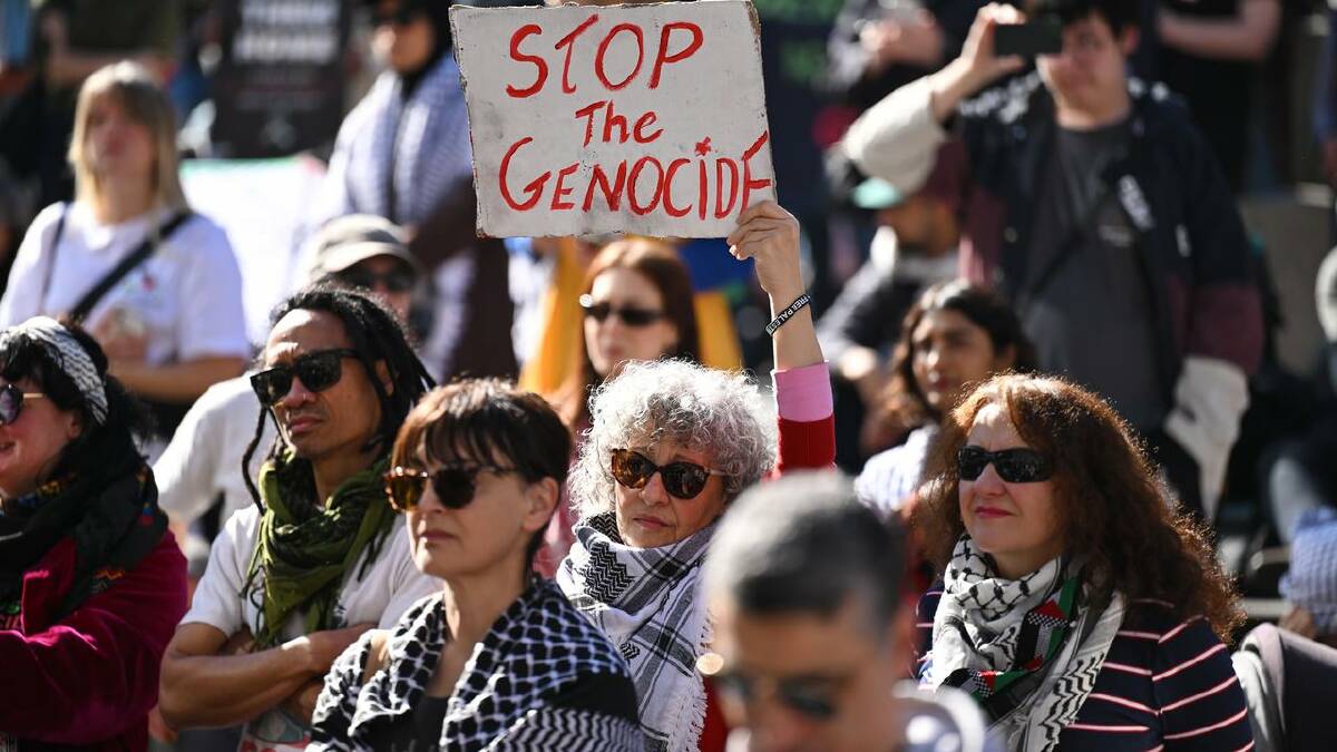 Australians have come out en masse to support of the people of Gaza. (James Ross/AAP PHOTOS) Australians have come out en masse to support of the people of Gaza. (James Ross/AAP PHOTOS)