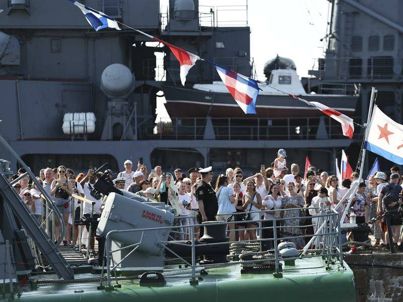 People gather as Russian President Vladimir Putin visits the frigate "Admiral Grigorovich" . Photo: AP PHOTO People gather as Russian President Vladimir Putin visits the frigate "Admiral Grigorovich" . Photo: AP PHOTO