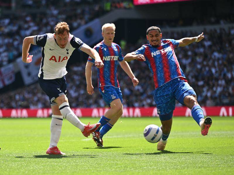 Dejan Kulusevski (l) shoots but hurts himself in Tottenham's 2-0 loss to Crystal Palace. Photo: EPA PHOTO Dejan Kulusevski (l) shoots but hurts himself in Tottenham's 2-0 loss to Crystal Palace. Photo: EPA PHOTO